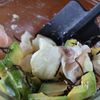 アボカドとモッツァレラのレモン昆布マリネの工程2