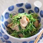 鶏肉と豆苗のバター醤油煮（電子レンジ）