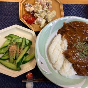 たぁプーの作ってみた!投稿(【かち割りきゅうりのにんにくレモン塩】叩いて揉んで出来上がり)