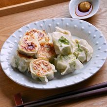 カリッとジューシー!鶏ひき肉と長ねぎの旨みそ焼きシュウマイ