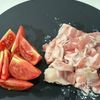ふわとろ卵が絶品♡豚肉とトマトの甘酢炒めの工程1