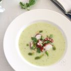 華やかタコのせバジルスープ