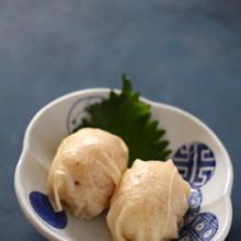 お出汁香る　おかかのゆばむすび。