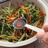 豆苗・新じゃが・にんじんとひじきの胡麻ぽんサラダの工程7