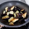 『なすのキーマカレー』ルー不要!なすがとろとろ♡の工程2