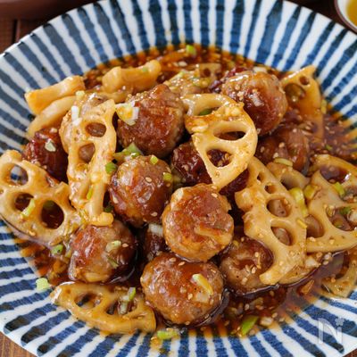 タレたっぷり!豚ひき肉とれんこんの酢豚風シャキシャキ肉団子