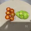 切って和えるだけ！ミニトマトとアボカドの塩昆布和えの工程1