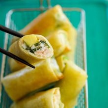卵焼きフライパンでOK♪大葉明太とはんぺんのアボカド春巻き