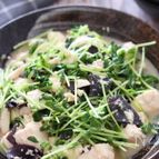 ヘルシー！冷やしても美味しい♡豆苗と豆腐ときくらげの中華炒め
