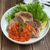 焼く前のひと手間で柔らか!【ガーリックトマトのポークソテー】