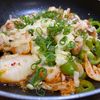 1465412料理経験3年生の作ってみた!投稿(フライパンごとどーん！ガツンと旨い！【鶏キムチーズ焼き】)