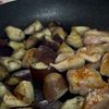【甘酢がたまらない】鶏と茄子のごま甘酢炒めの工程2
