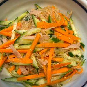 くだもの大好き🧡の作ってみた!投稿(【春雨サラダ】別茹でなし！フライパンで簡単！)
