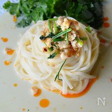 ランチに食べたい！ピリ辛エスニック麺