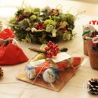 【紙コップや100均グッズで！】クリスマスパーティにピッタリ♡おしゃれなラッピングテク