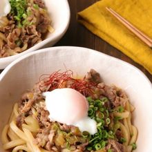 甘辛味で食欲増進♪牛すきうどん