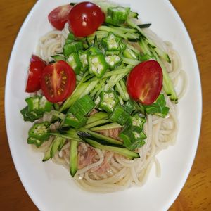 9Sの作ってみた!投稿(パパっと簡単♪トマトとツナのさっぱり冷やしうどん)