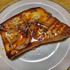ナムディの作ってみた!投稿(＊めかじきのにんにくオイバター照り焼き＊)