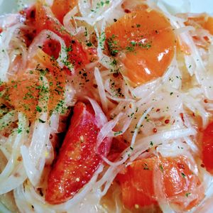 ゆみの作ってみた!投稿(柑橘系大好き！新玉ねぎとスモークサーモン・オレンジのマリネ)