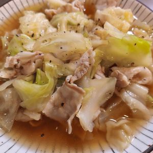 keiの作ってみた!投稿(豚バラと春キャベツのうま塩スープ煮【#包丁不要 #煮るだけ】)