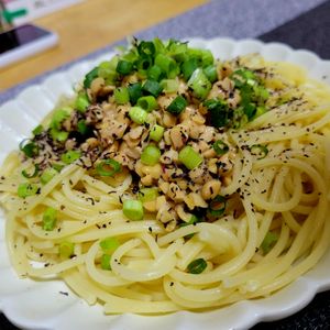 ヴェルの作ってみた!投稿(爆速で完成！納豆ゆかりパスタ)