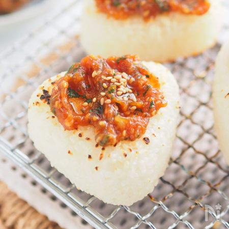 おいしく作るコツあり にんにく大葉みそ焼きおにぎり By むっちん 横田睦美 レシピサイト Nadia ナディア プロの料理家のおいしいレシピ