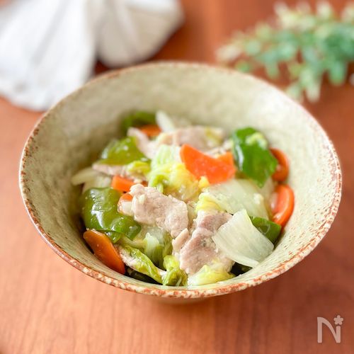油不使用でヘルシー【塩麹四宝菜】