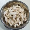 大葉が残っていたので「鶏ささ身肉の大葉ポン酢和え」の工程1
