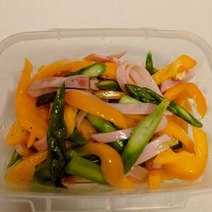 にゃんこさん🐱の作ってみた!投稿(アスパラとパプリカのフレンチマリネ♩優しい味わい！すぐできる)