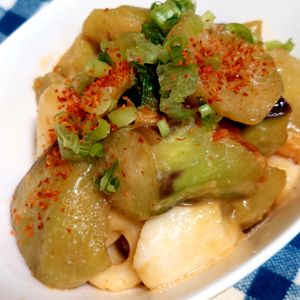 あきぷぅの作ってみた!投稿(レンジで＊ご飯がススム＊なすとちくわのピリ辛味噌炒め)