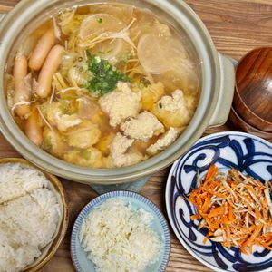 ぴいすけの作ってみた!投稿(ふわふわ鶏つみれの具だくさん鍋)