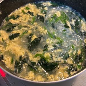 1288171の作ってみた!投稿(ほうれん草と春雨の中華たまごスープ)