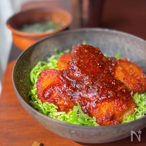 鶏むね肉で簡単に🐔柔らかソースカツ丼