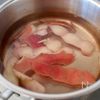【桃の寒天ゼリー】桃の皮とレモンで、きれいな桃色に♪の工程2