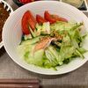 たぁプーの作ってみた!投稿(抱えていける!レタスとカニカマのサラダ)