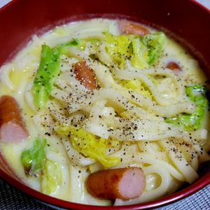 ヴェルの作ってみた!投稿(【キャベツとウインナーの豆乳うどん】スープまで飲み干したい！)