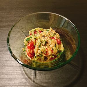 りんの作ってみた!投稿(トマトときゅうりのツナ入り棒棒鶏風ごまだれサラダ)