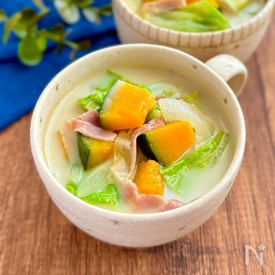 キャベツとかぼちゃとベーコンのミルクスープ