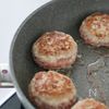 コク深さがクセになる【ちょっと大人のピリ辛照り焼きつくね】の工程2