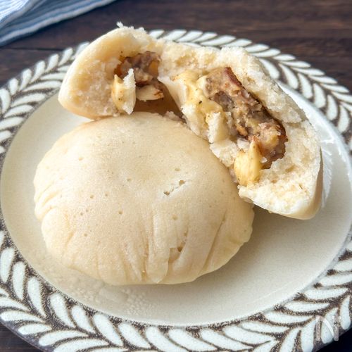 冷凍ハンバーグで♪【簡単レンチン肉まん】
