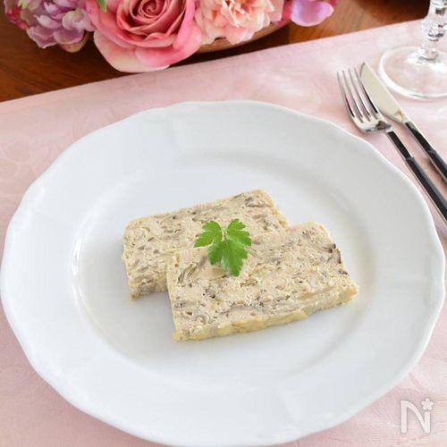 大人の食卓 鶏肉と茸のテリーヌ フランス料理で作り置き By 豊田 亜紀子 レシピサイト Nadia ナディア プロの料理家のおいしいレシピ 大人の食卓 鶏肉と茸のテリーヌ フランス料理で作り置き By 豊田 亜紀子 レシピサイト Nadia ナディア プロの料理家のおいしいレシピ