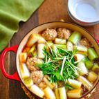 こんがり焼きねぎとえのき鶏団子のお鍋【お蕎麦やうどんにも♪】