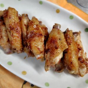 コスモスの作ってみた!投稿(ついつい手が出るおつまみ♡手羽中のレモンおかか醤油マヨソテー)