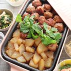 ホットプレートで肉だんごと大根の甘辛煮