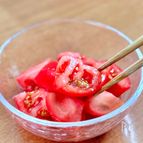トマト切ってお酢かけただけなのに。