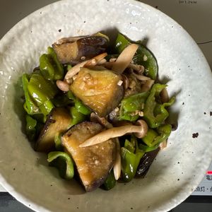 ともじつの作ってみた!投稿(【ピーマンと茄子の焼き浸し】冷やしても美味しい♡︎)