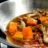 カボチャとキノコで作る!うまみあふれる秋パスタの工程6
