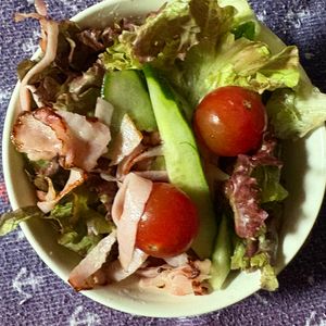 チョビの助の作ってみた!投稿(和えるだけ♪『ごま油香る☆サニーレタスとトマトのサラダ』)