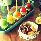 おうちパーティーに♪カラフルトマトのチーズピンチョス♪