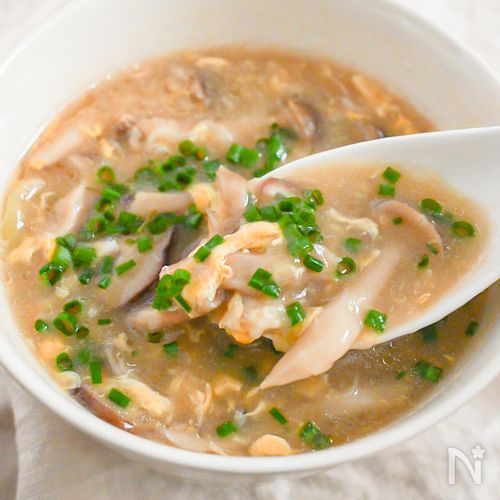 米粉でとろみが持続!卵ときのこの中華スープ